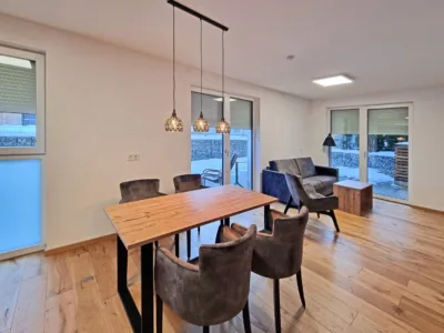 Niedrigenergiehaus mit 3 Abstellplätzen zum Erstbezug, 6653 Stockach, Reihenhaus