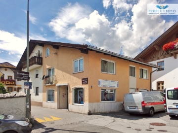 Haus mit Wohnung und Gewerbe – neuer Preis!, 6020 Arzl, Einfamilienhaus
