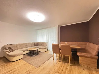 Teilmöblierte 4-Zimmer-Wohnung mit Autoabstellplatz, 6460 Imst, Etagenwohnung